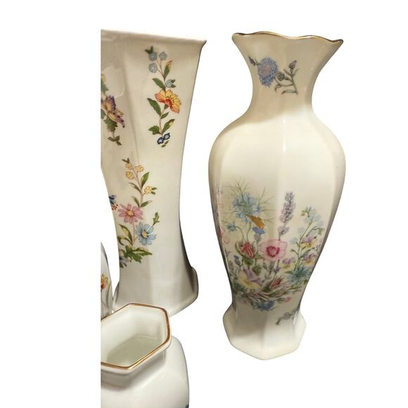 9 Pieces of Ainsley Bone China - Vases - Pembroke, Cottage Garden, Wild Tudor - Picture 10 of 16
